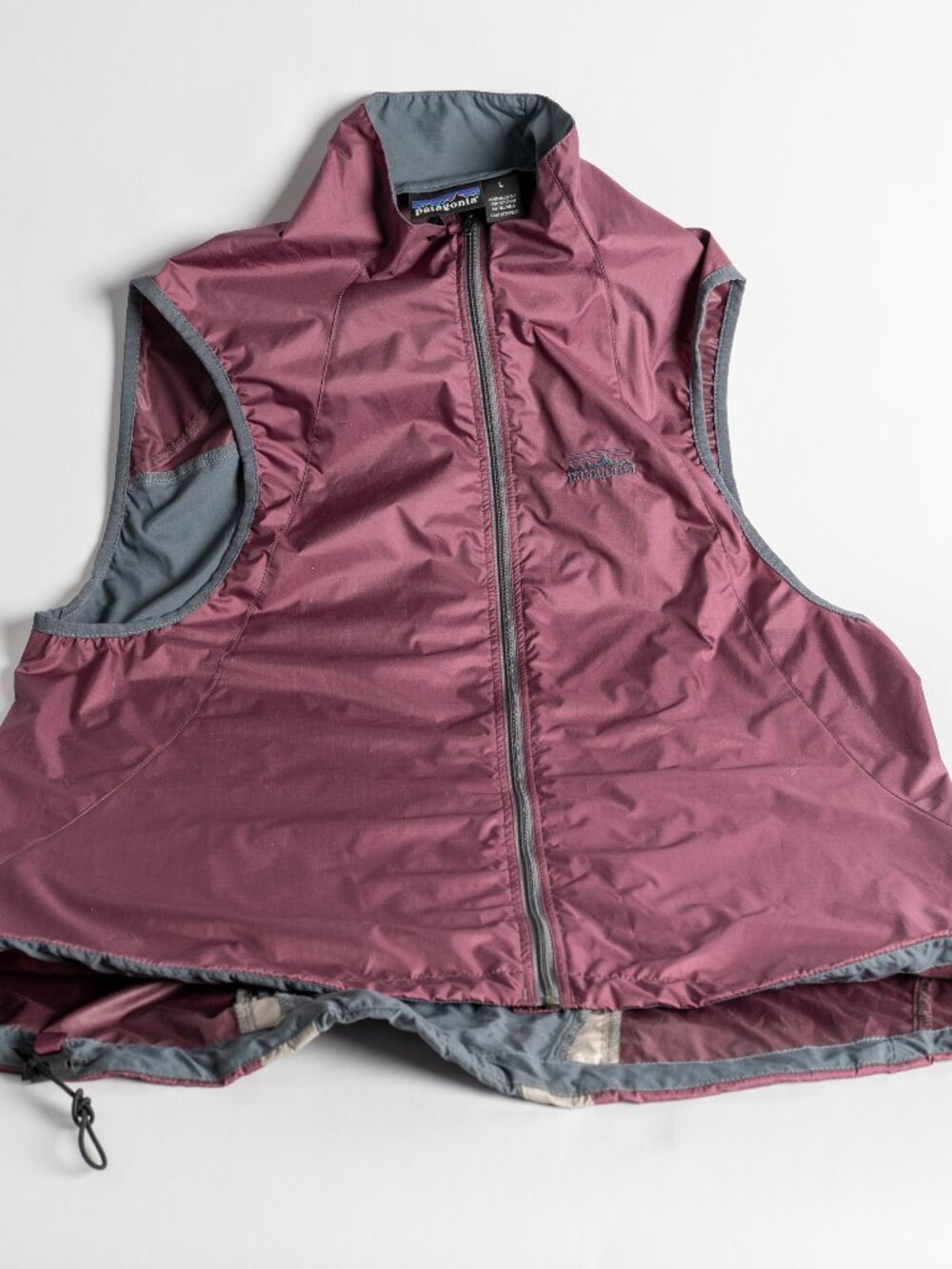 Patagonia Men’s Lightweight Technical Vest Plum Gray Size L Gorpcore
